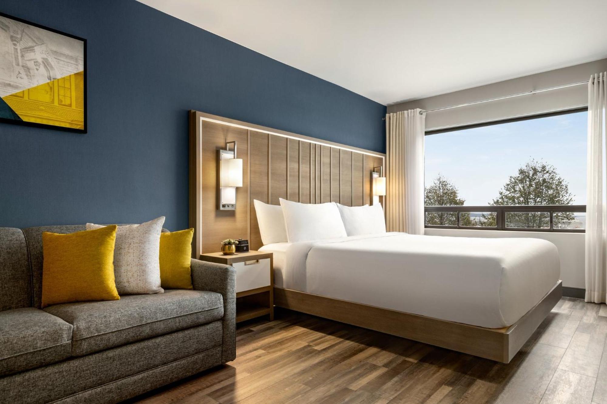 Crowne Plaza Saint John Harbour View By Ihg Hotel Exterior photo
